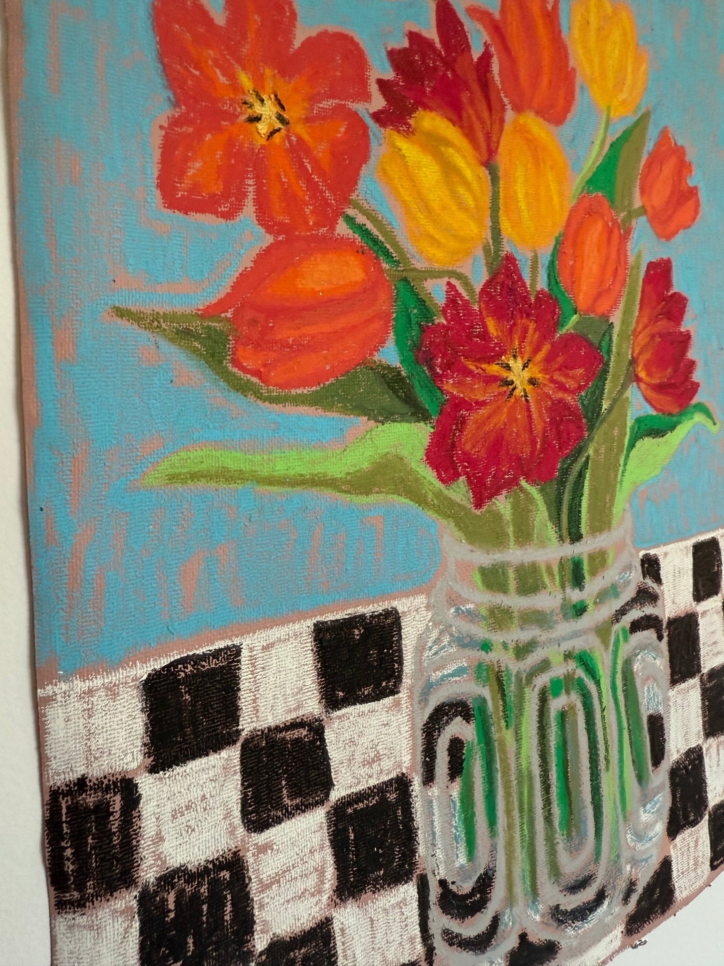 Tulip Study – Original Oil Pastel on Canvas Paper by Lynzie Bremner (40x30cm) - Lynzie Bremner, Artist