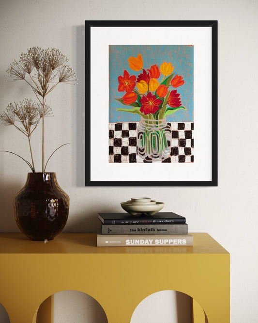 Tulip Study – Original Oil Pastel on Canvas Paper by Lynzie Bremner (40x30cm) - Lynzie Bremner, Artist